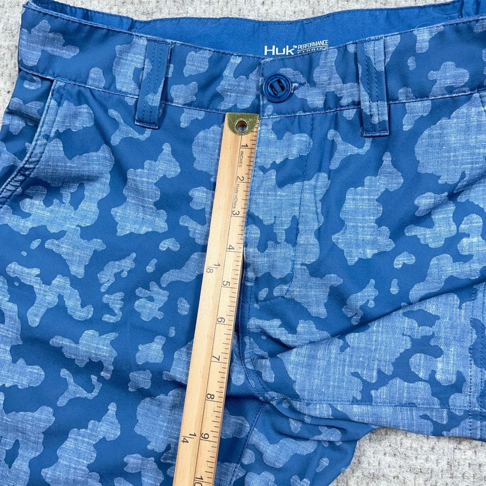 Huk Shorts Men Small Blue Camo Chino Performance Hiking 6" Inseam Fishing - Picture 10 of 14